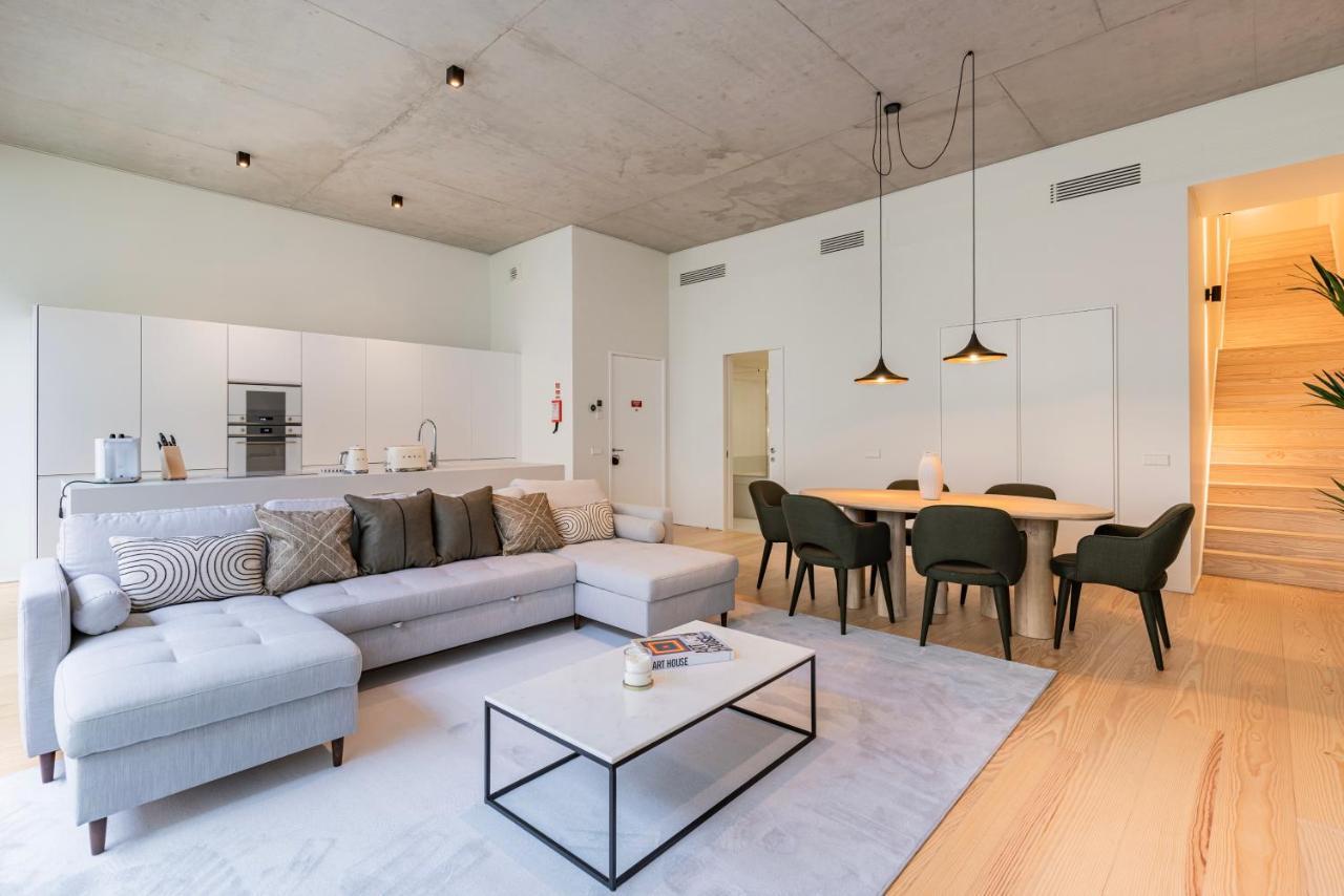 Hidden Pearl W/ Patio & Pool By Lovelystay Lisbona Esterno foto