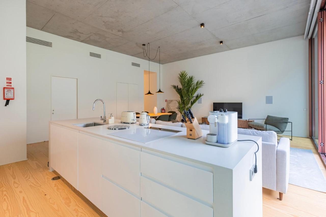Hidden Pearl W/ Patio & Pool By Lovelystay Lisbona Esterno foto